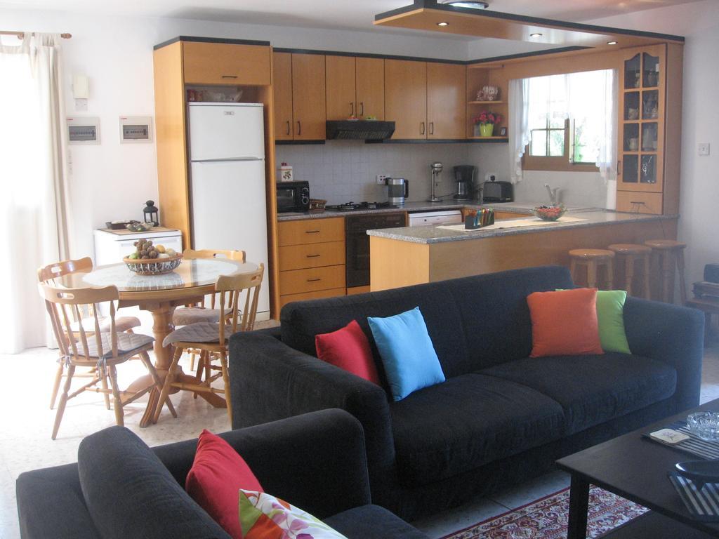 Zena Holiday Villa Пісурі Номер фото