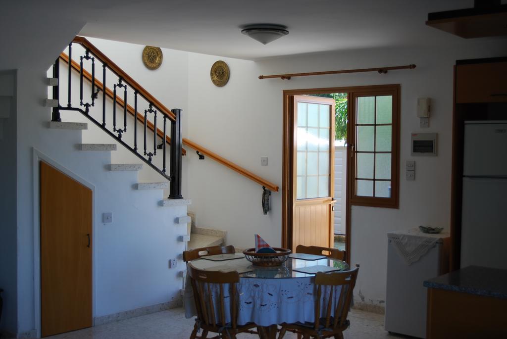 Zena Holiday Villa Пісурі Екстер'єр фото